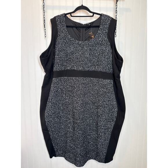 NWT Torrid At The Knee Boucle Contoured Panel Dress Grey Black Plus Size 30 - Picture 2 of 7